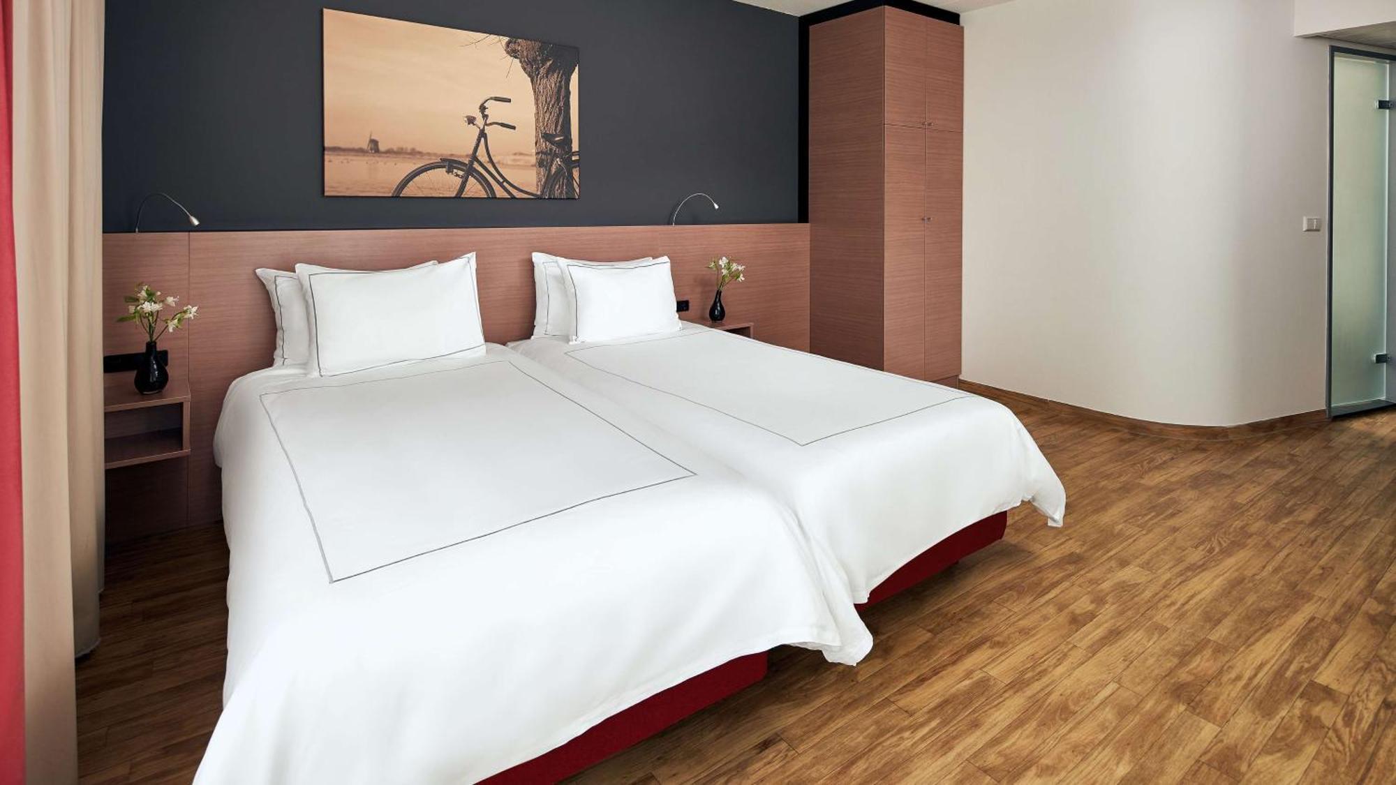Park Plaza Amsterdam Airport Hotel Lijnden Eksteriør billede